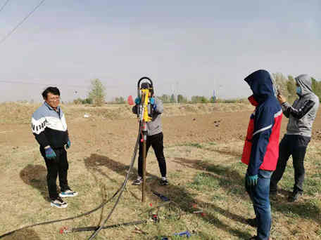 犀牛2.jpg 犀牛2.jpg